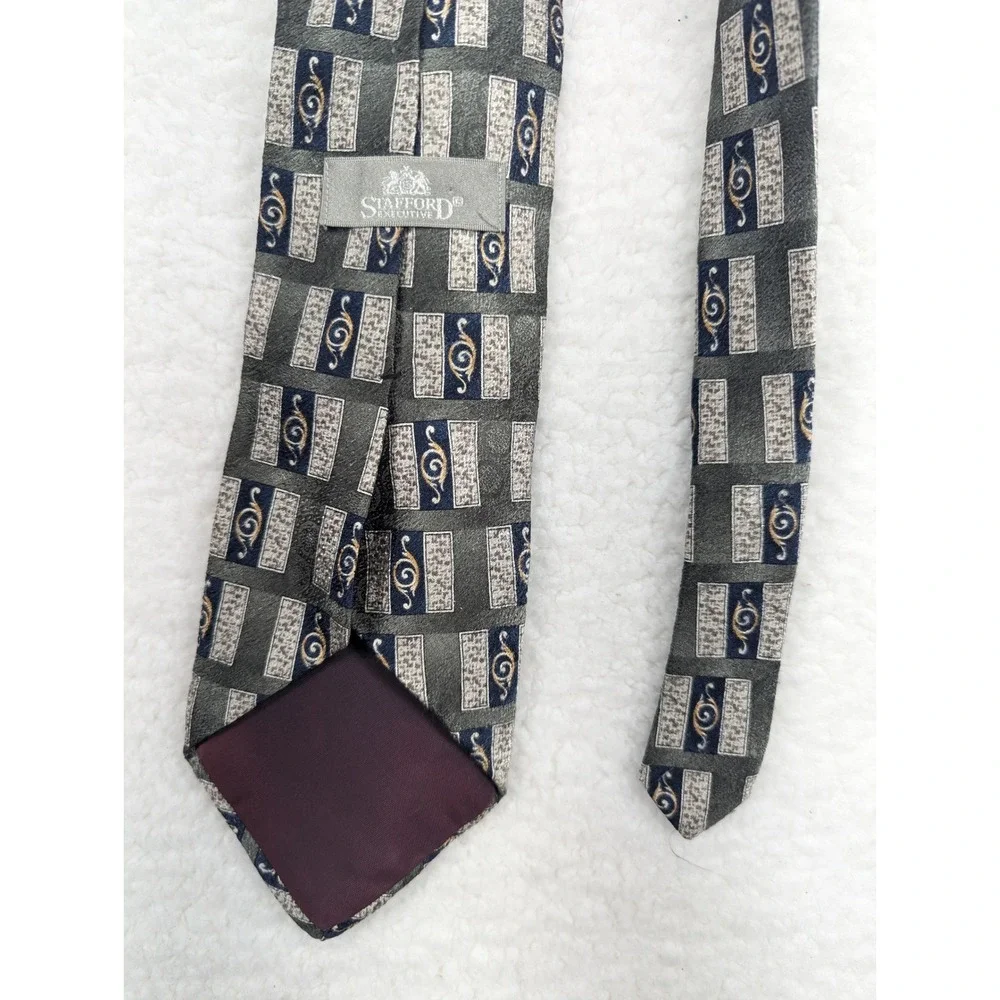 Stafford Executive Silk Necktie Gray Music Notes Patterned Business‎